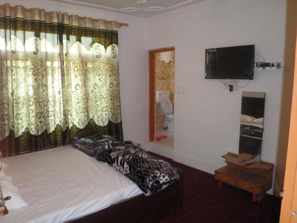 MY Guest House Srīnagar Extérieur photo